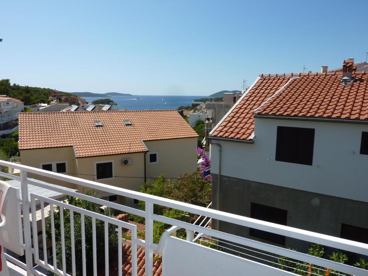 Apartments And Rooms With Parking Space Hvar - 15378 Hvar Town Exterior photo